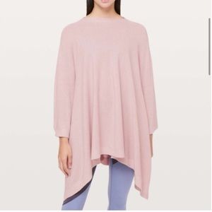 Lululemon divinity poncho Blush pink like new!